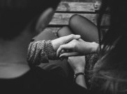 Kamu Clingy ke Pasangan? Bisa Jadi Itu Tanda Insecure dan Takut Ditinggalkan