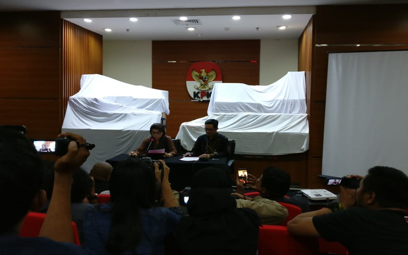 Barang bukti uang untuk serangan fajar milik Bowo Sidik