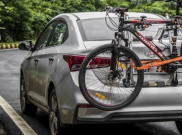 Tips Aman Angkut Sepeda dalam Mobil  