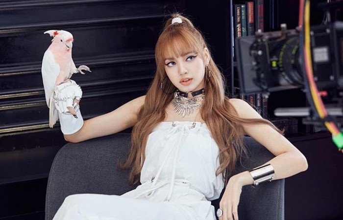 6 Gaya Rambut Lisa Blackpink yang Bisa Kamu Jadikan Inspirasi