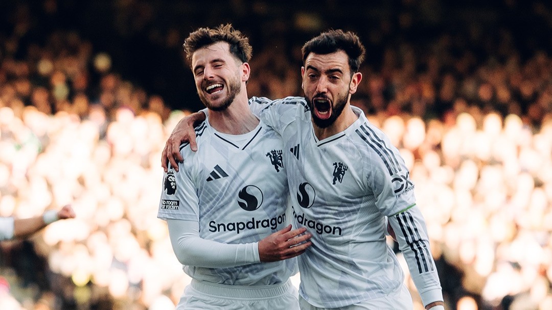 Mason Mount dan Bruno Fernandes saat bobol gawang Crystal Palace
