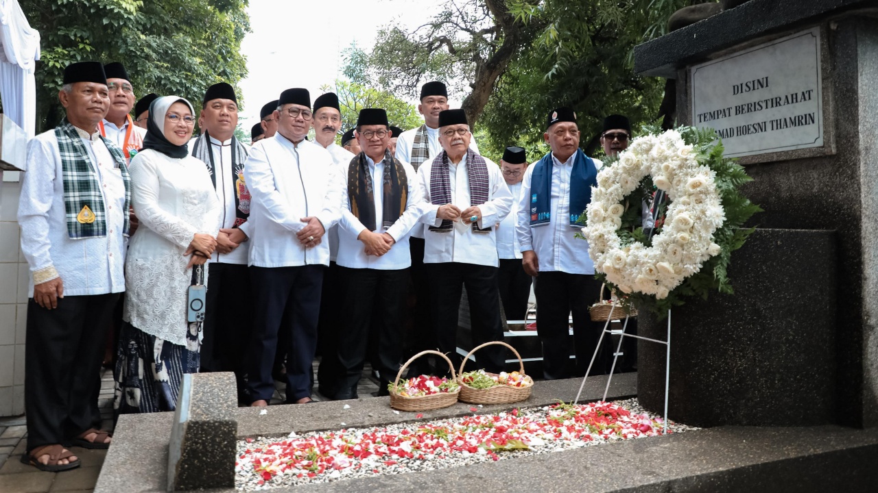 Hadiri Haul ke-85 M.H. Thamrin, Pramono Anung Tegaskan Komitmen Jaga Nilai Perjuangan