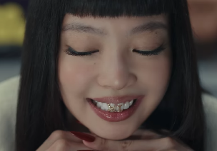 Lirik Lagu ExtraL Jennie BLACKPINK feat. Doechii: Terjemahan dan Makna Lengkap