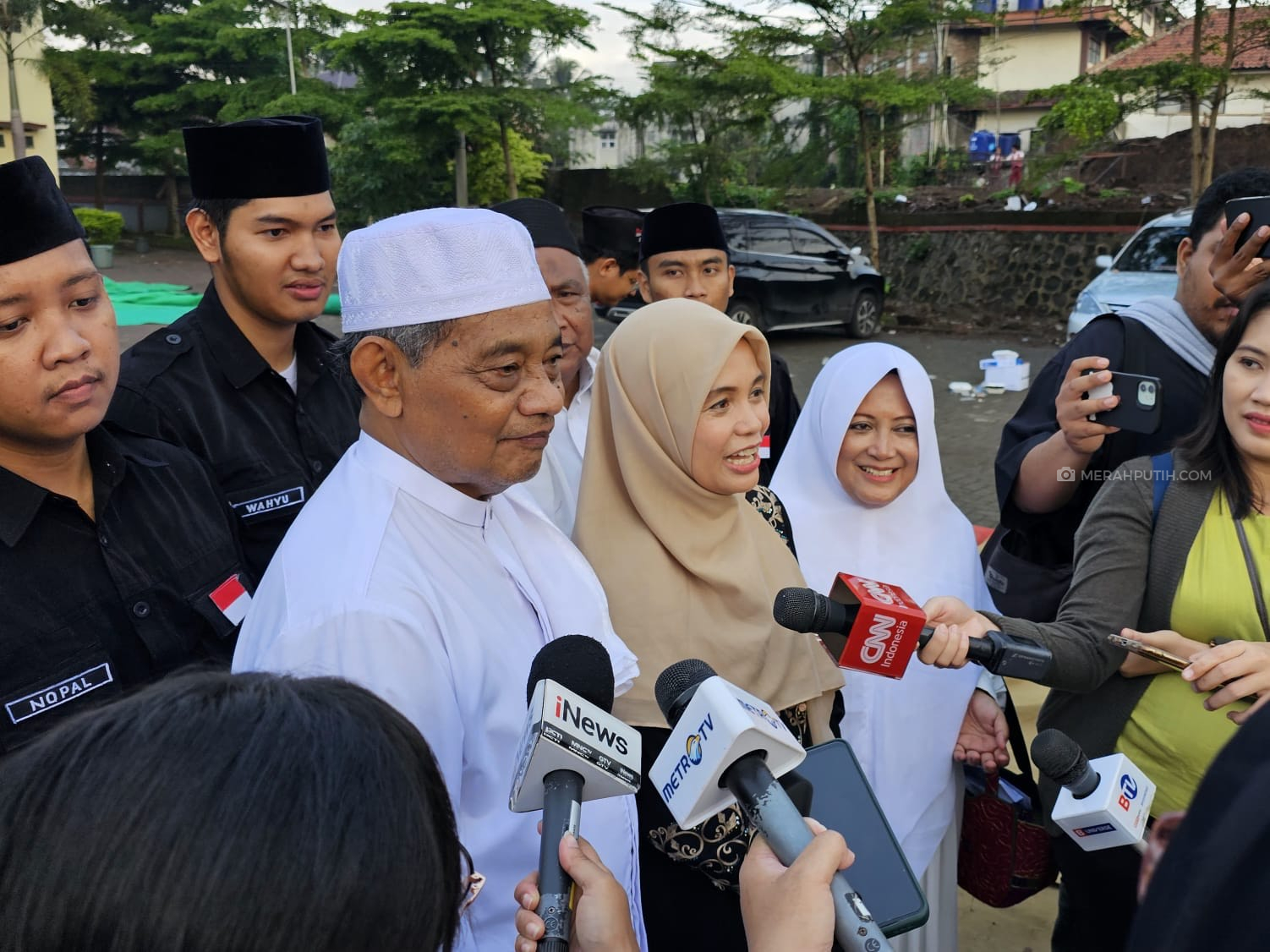 Pimpinan Ponpes Cipasung Anggap Mahfud MD Sebagai Penerus Gus Dur