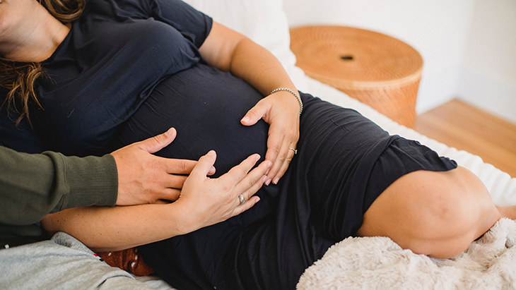 Aman dan Nyaman, Ini Posisi Tidur Terbaik untuk Ibu Hamil