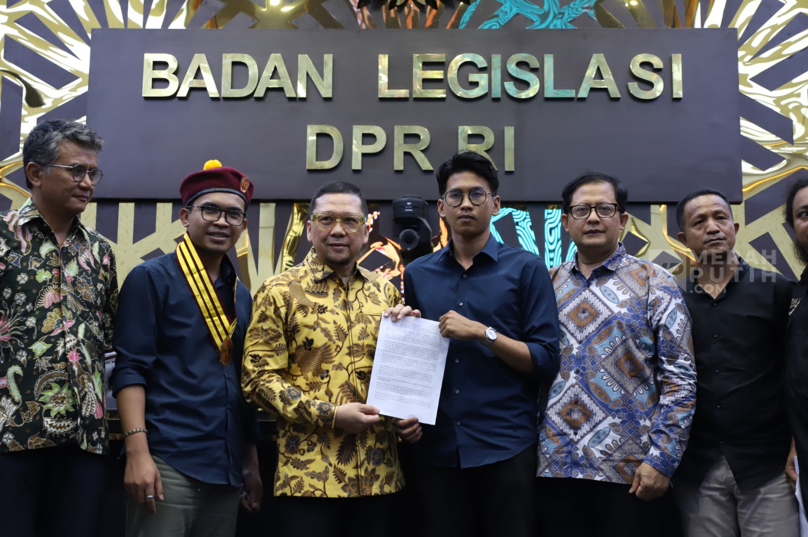 AKSI Meminta DPR Bentuk Hak Angket Ijazah Gibran Rakabuming Raka