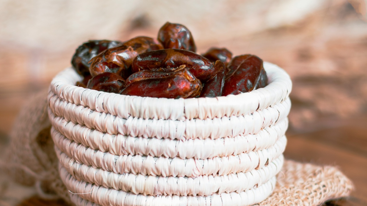 Sunnah dan Sehat, ini Alasan Kurma Dianjurkan sebagai Menu Berbuka Puasa