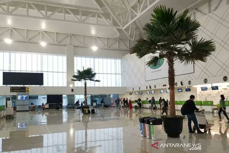 Suasana di terminal penumpang Bandara Internasional Ahmad Yani, Kota Semarang, yang ditutup sementara akibat banjir, Sabtu (6/2/2021). ANTARA/HO-Dok.Angkasa Pura I/aa.