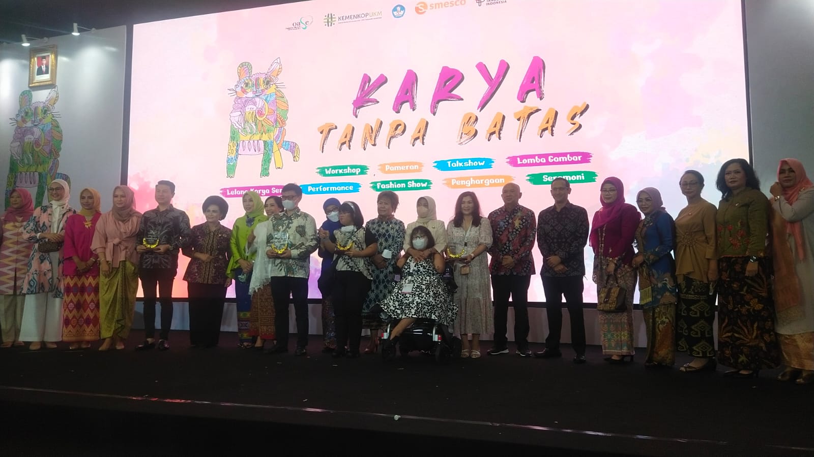 KamiBijak.com Terima Penghargaan Puncak Acara Karya Tanpa Batas 2022