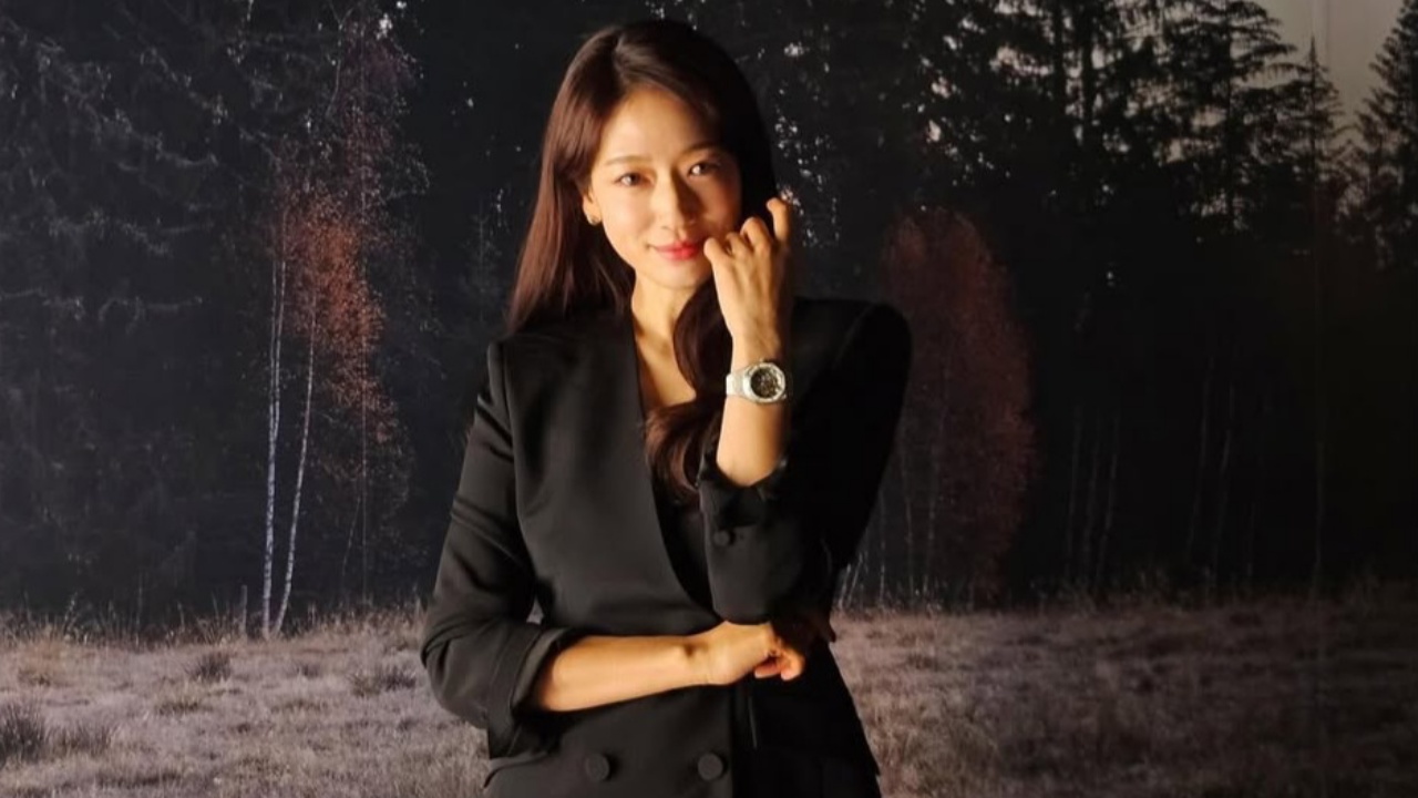 Park Shin Hye Ditawari Peran 'Miss Undercover Boss', K-drama Komedi tentang Krisis Moneter Korea Selatan