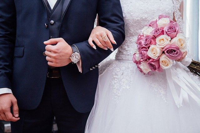 Berapa usia ideal untuk menikah menurutmu? (Foto: pixabay/StockSnap) 
