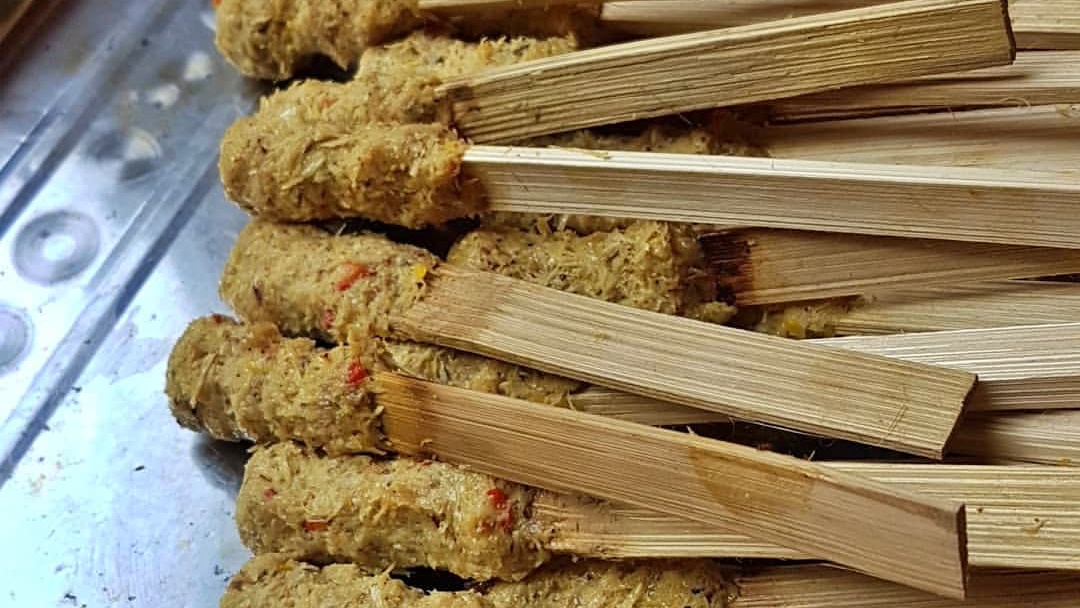 Mengenal Sate Lilit khas Bali, Kuliner Sakral Penuh Nilai Spiritual