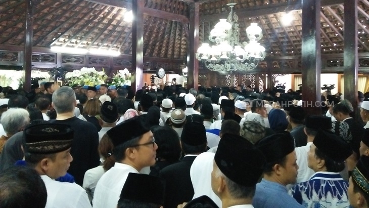 Ma'ruf Amin Pimpin Salat Jenazah Ani Yudhoyono