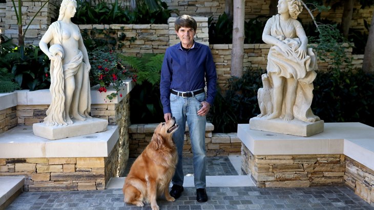 Dean Koontz Meramalkan Virus Corona di Buku ‘The Eyes of Darkness’?