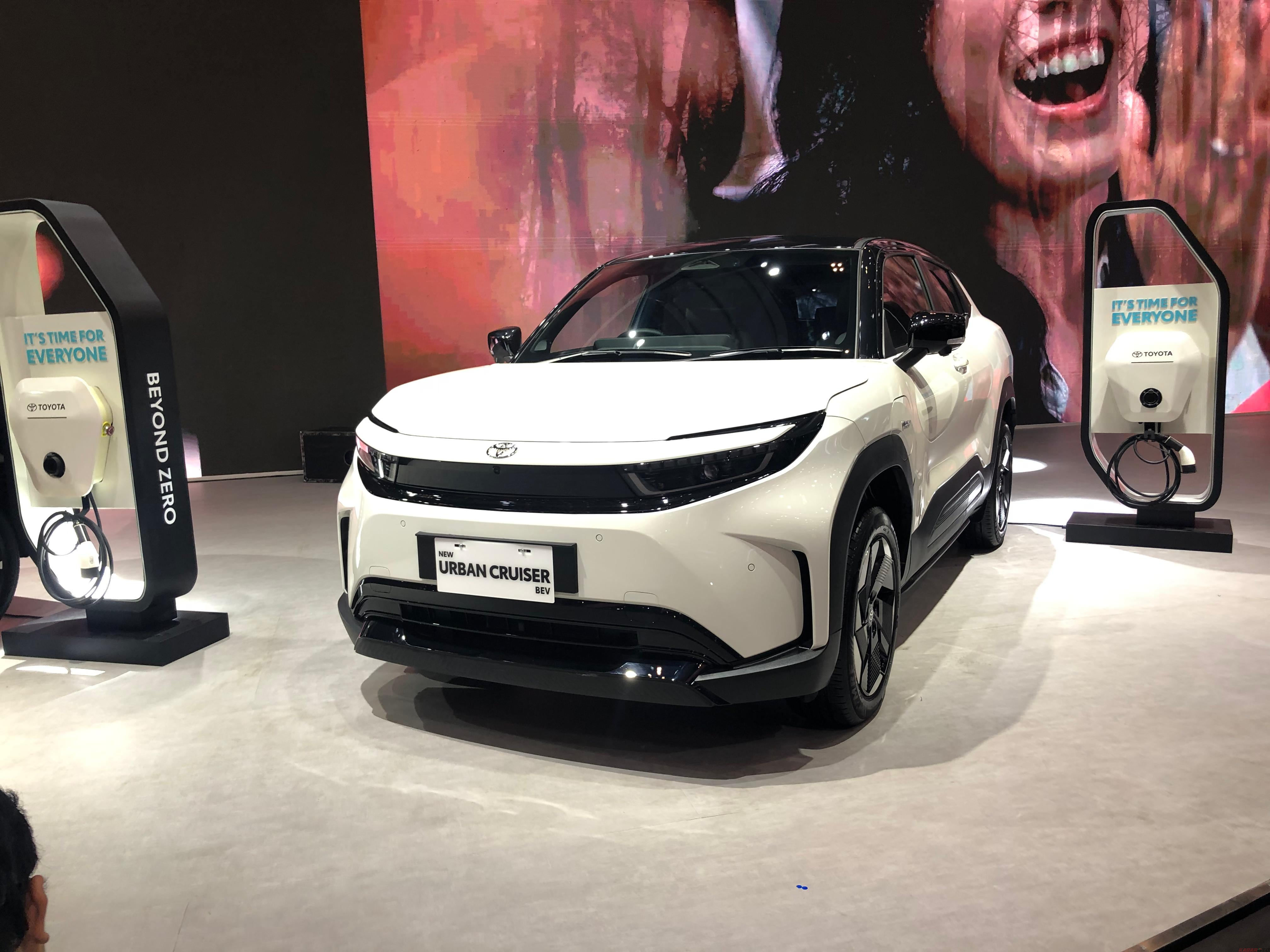 Melihat 2 Mobil Listrik Baru Toyota di GIIAS 2025, Ada yang Diproduksi Lokal