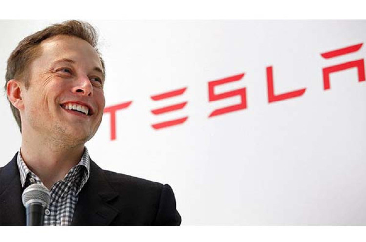 Kecewa Data Facebook Dijual, Elon Musk Hapus Akun Tesla dan SpaceX