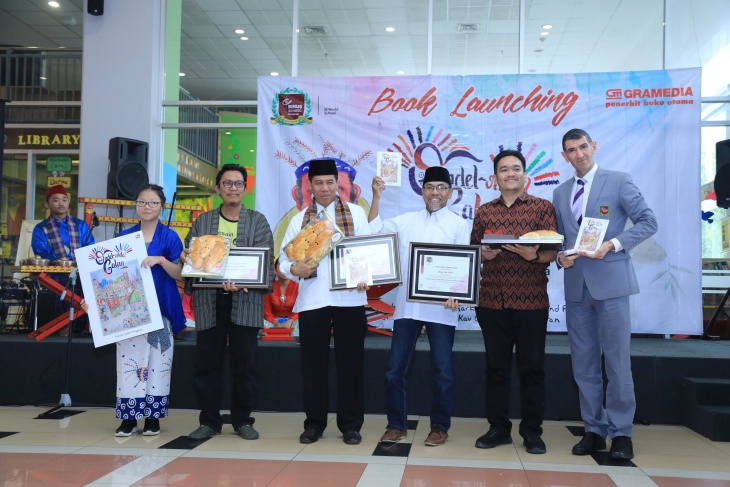 Saat peluncuran buku di Binus School Simprug (Sumber/Ist)