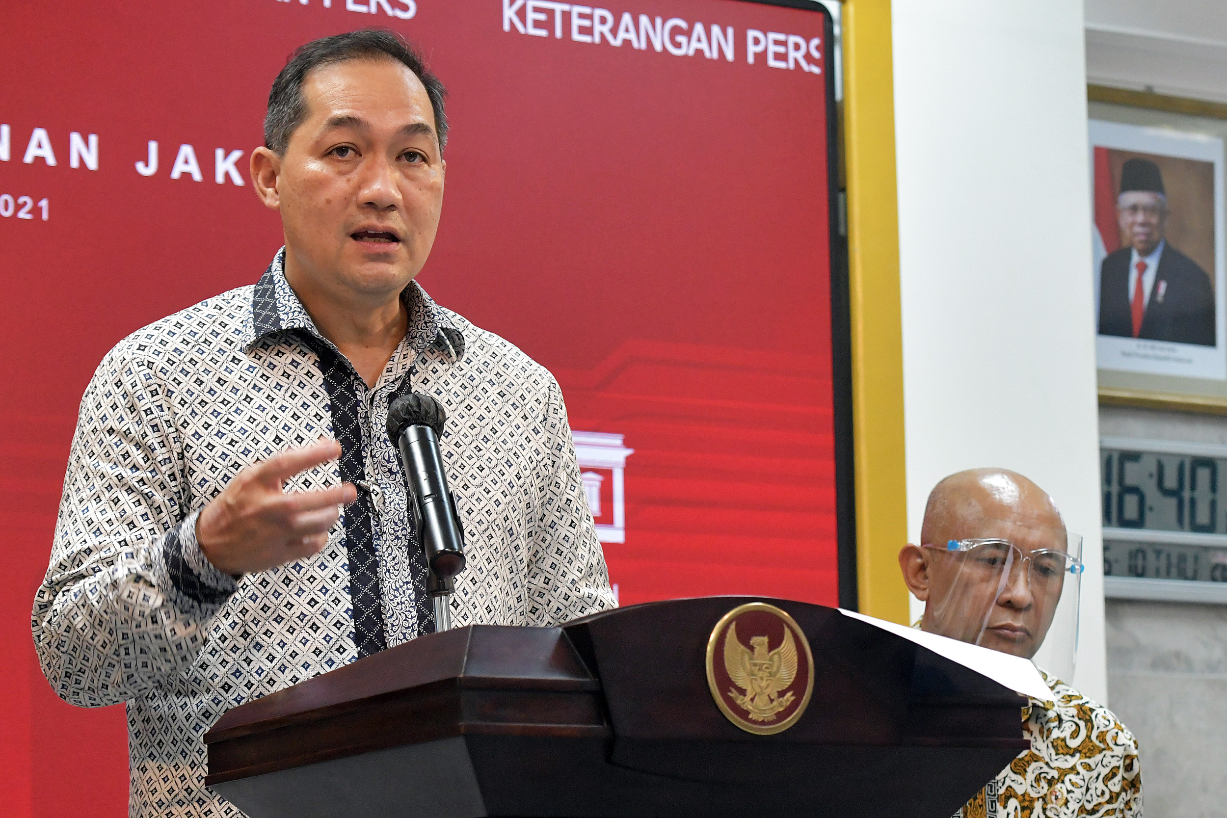 Mendag Muhammad Lutfi memberikan keterangan pers usai Rapat Terbatas mengenai Hilirisasi Ekonomi Digital, Kamis (10/06/2021) sore, di Jakarta. (Foto: Humas Setkab/Rahmat)