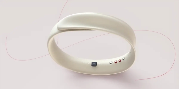 Feel Wristband dapat memantau emosimu. (Foto: Insider)