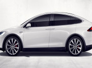 Unik! Baterai Tesla Bisa Diisi Hanya dengan Menggowes Sepeda