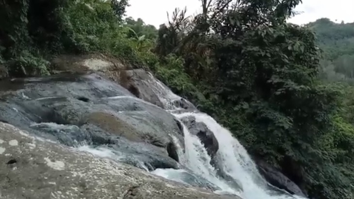 Destinasi Wisata Curug Seeng Tasikmalaya, Pesona Alam Tanah Sunda