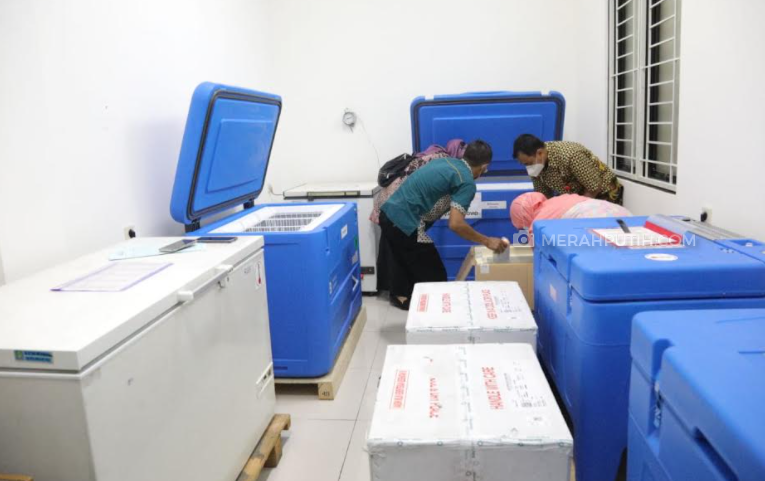 8.500 Dosis Vaksin Sinovac Tahap Kedua Tiba di Solo, FX Hadi: Harusnya 11.500