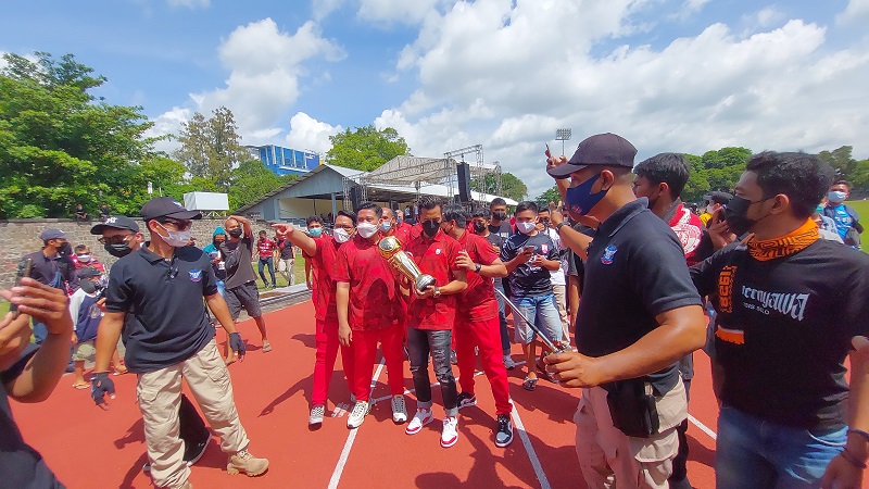 Perayaan Juara Liga 2, Kaesang Ajak Sang Kekasih 