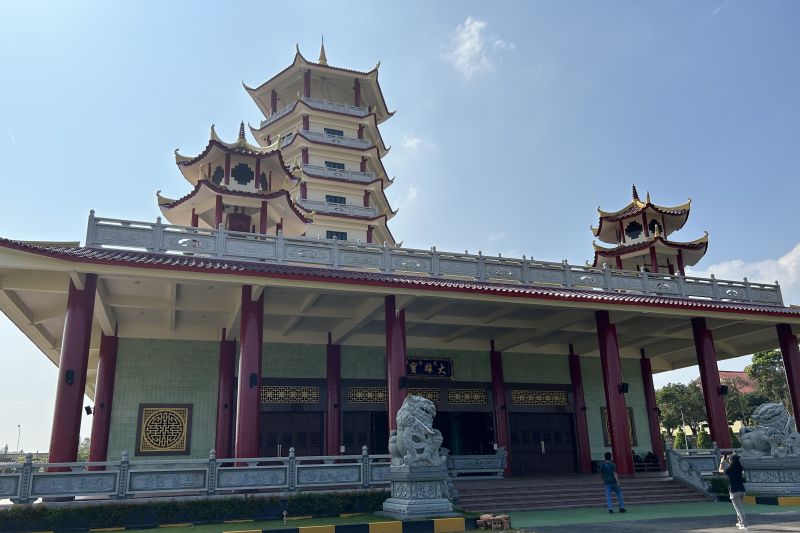 Arti Ribuan Keramik Relief Buddha di Pagoda Sata-Sahasra Tanjungpinang