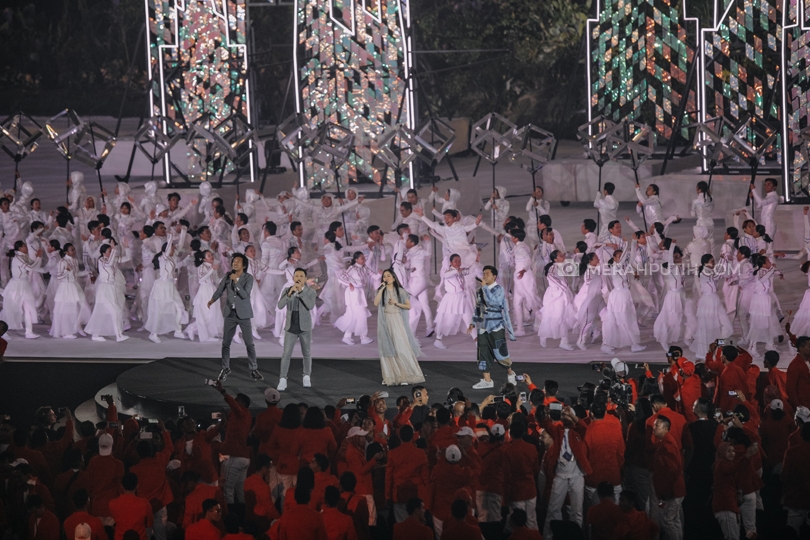Penampilan para bintang Tanah Air di pembukaan Asian Games