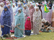 Keceriaan Anak-Anak Warnai Shalat Idul Fitri 1447 H di Lapangan Sepak Bola Rempoa