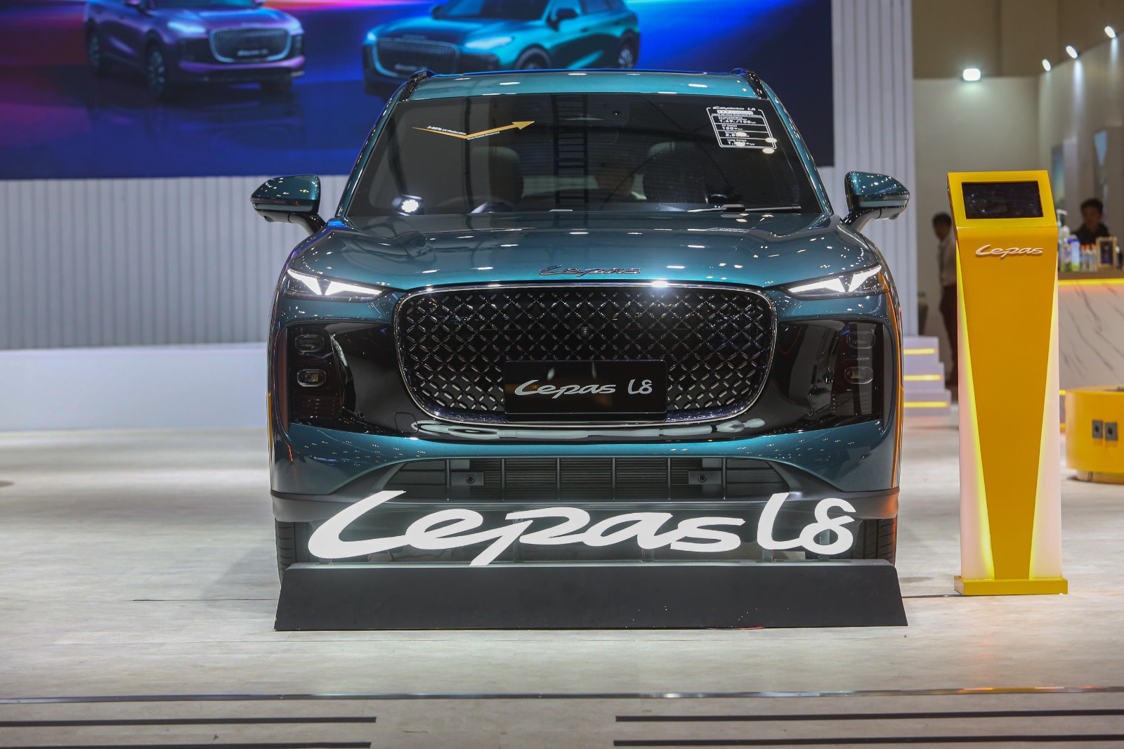 LEPAS L8 SUV Anti Banjir dengan Water Wading 600 mm