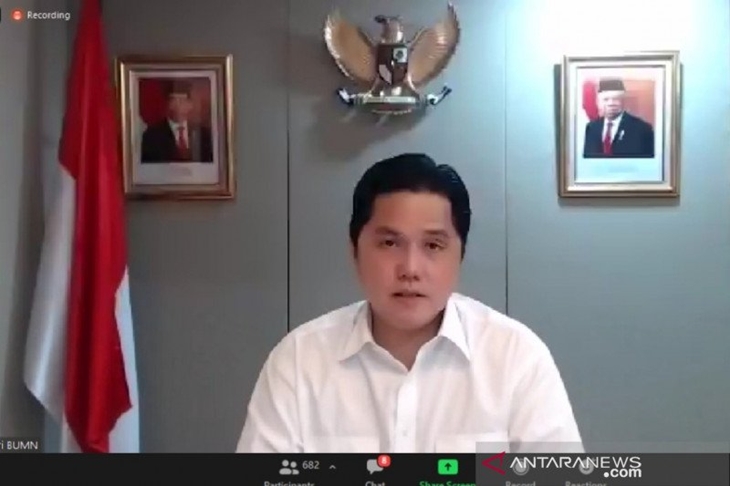 Ketua Pelaksana Komite Penanganan COVID-19 dan Pemulihan Ekonomi Nasional Erick Thohir berbicara dalam acara Doa Perawat untuk Negeri yang diselenggarakan secara virtual, Jakarta, Selasa (15/9/2020). (ANTARA/Katriana)