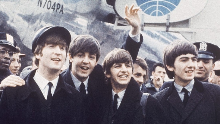 Ungkapkan Rasa Sayangmu dengan Menyanyikan 3 Lagu Paling Romantis The Beatles