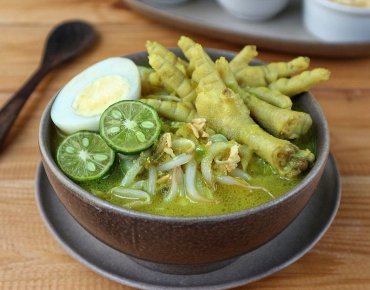 Hangat Penuh Manfaat dalam Semangkuk Soto Ceker