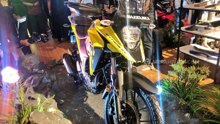 Suzuki Perkenalkan V-Strom SX 250 di IMOS 2022