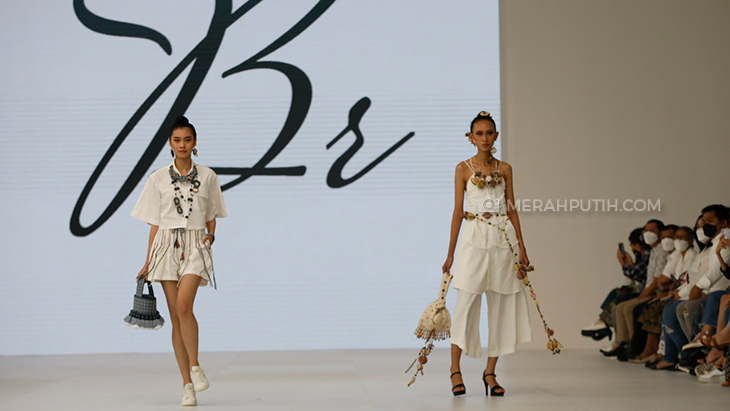 LPA di Jakarta Fashion Week 2023, Menerjemahkan Revorm/Revive ke Aksesori 