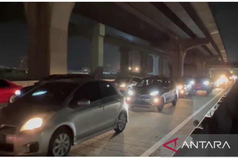 Arus Lalin Padat, Pemberlakuan One Way di Cikampek Diperpanjang