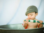 3 Alasan Mandi Jadi Trik Parenting yang Efisien pada Balita