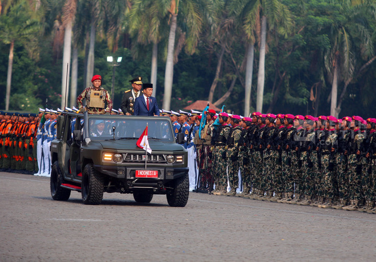 Presiden Joko Widodo Hadiri Upacara Peringatan HUT ke-79 TNI di Monas 