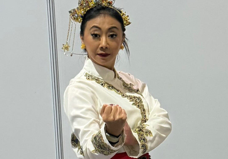 Asri Welas Curi Perhatian di Acara Olahraga Nasional, Tampil sebagai Pesilat