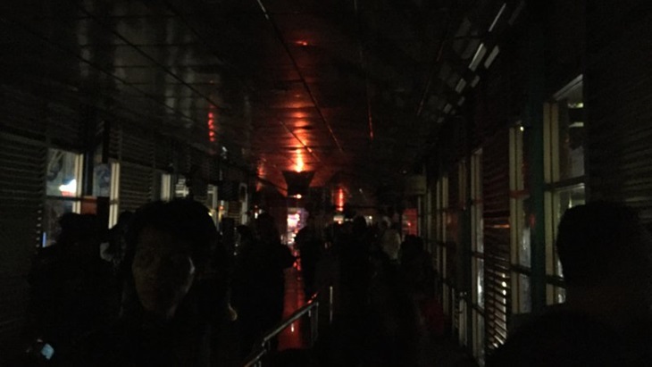 Suasana di Stasiun saat mati lampu. (Antaranews)