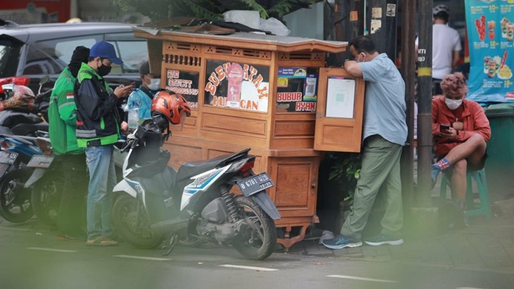 Pakai Akal Biar Irit Ketika Jajan