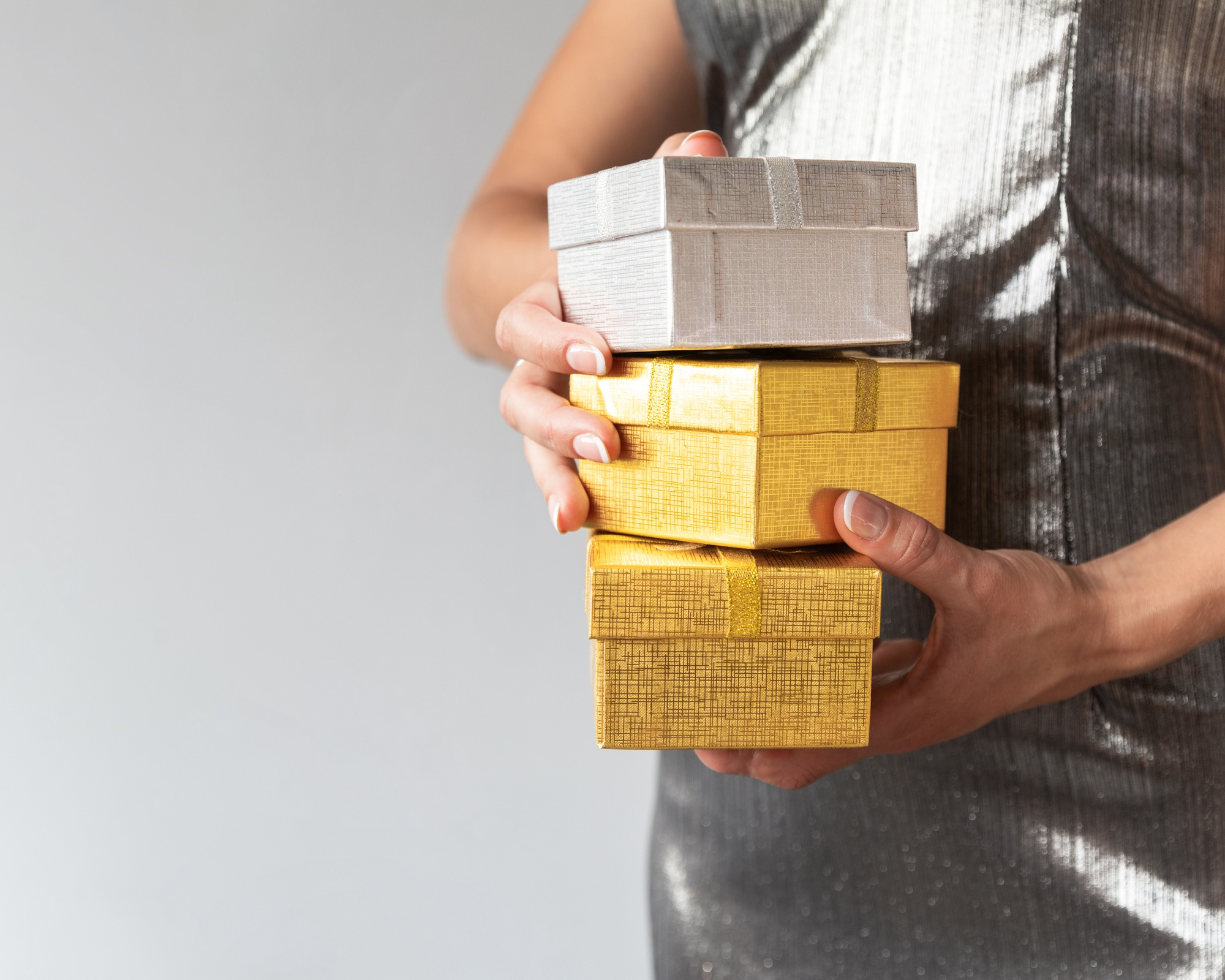 Harga Emas Hari Ini 25 November 2025: Galeri24 vs UBS, Mana yang Paling Murah?