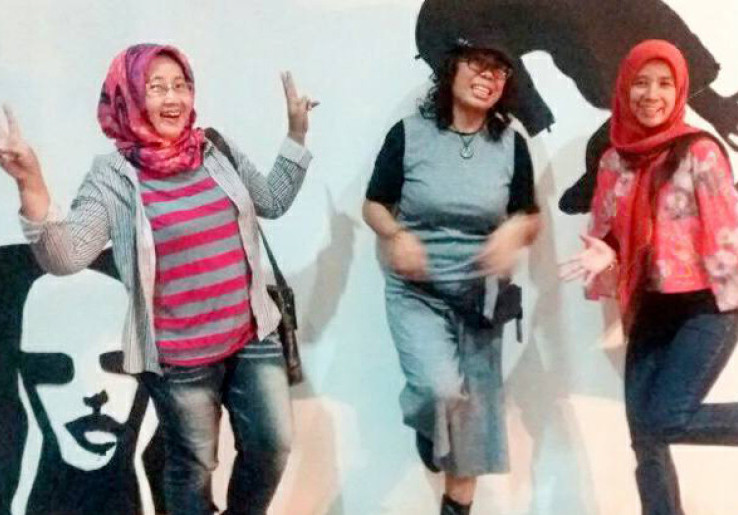 Pelukis Syalabi Asya Bereksperimen dengan Bayang-bayang