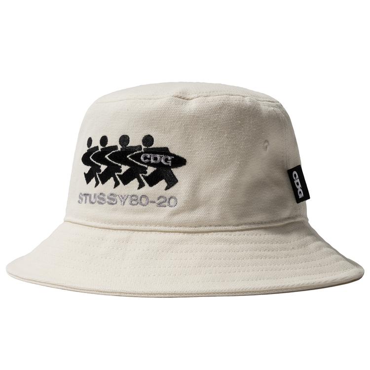 Stussy x CDG Bucket Hat. (Foto Hypebeast)