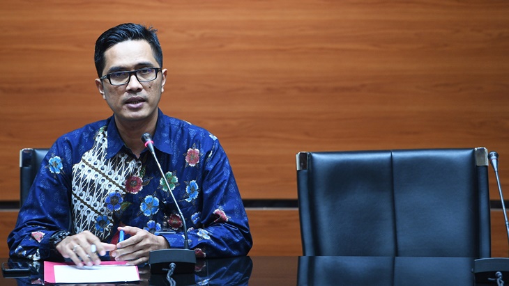 Di Kantor Kemenag, KPK Geledah Ruang Kerja Lukman Hakim