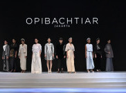 Koleksi Enlightenment Opi Bachtiar Sajikan Kemewahan Sulam Karawo