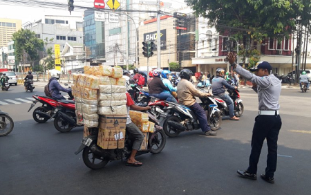 Zaman Ahok Dipuji Lebih Sukses Batasi Roda Dua Ketimbang Anies