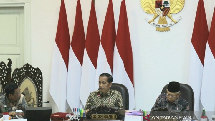 Berkaca ke Chile, Jokowi Ingatkan Para Menteri Hati-hati Soal Kenaikan BPJS