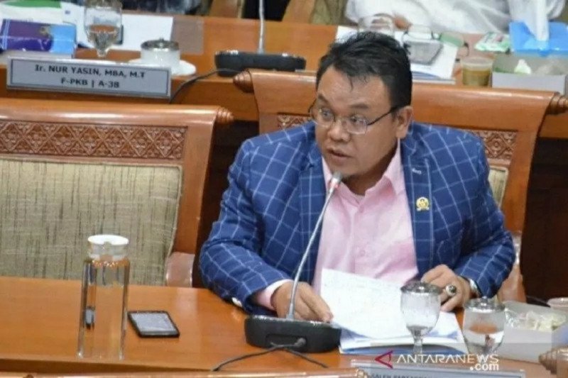 PAN Desak Pemerintah Kaji Ulang Perpres Investasi Miras